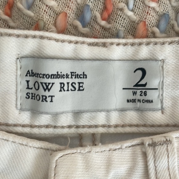 Abercrombie & Fitch white jean shorts - Picture 3 of 6